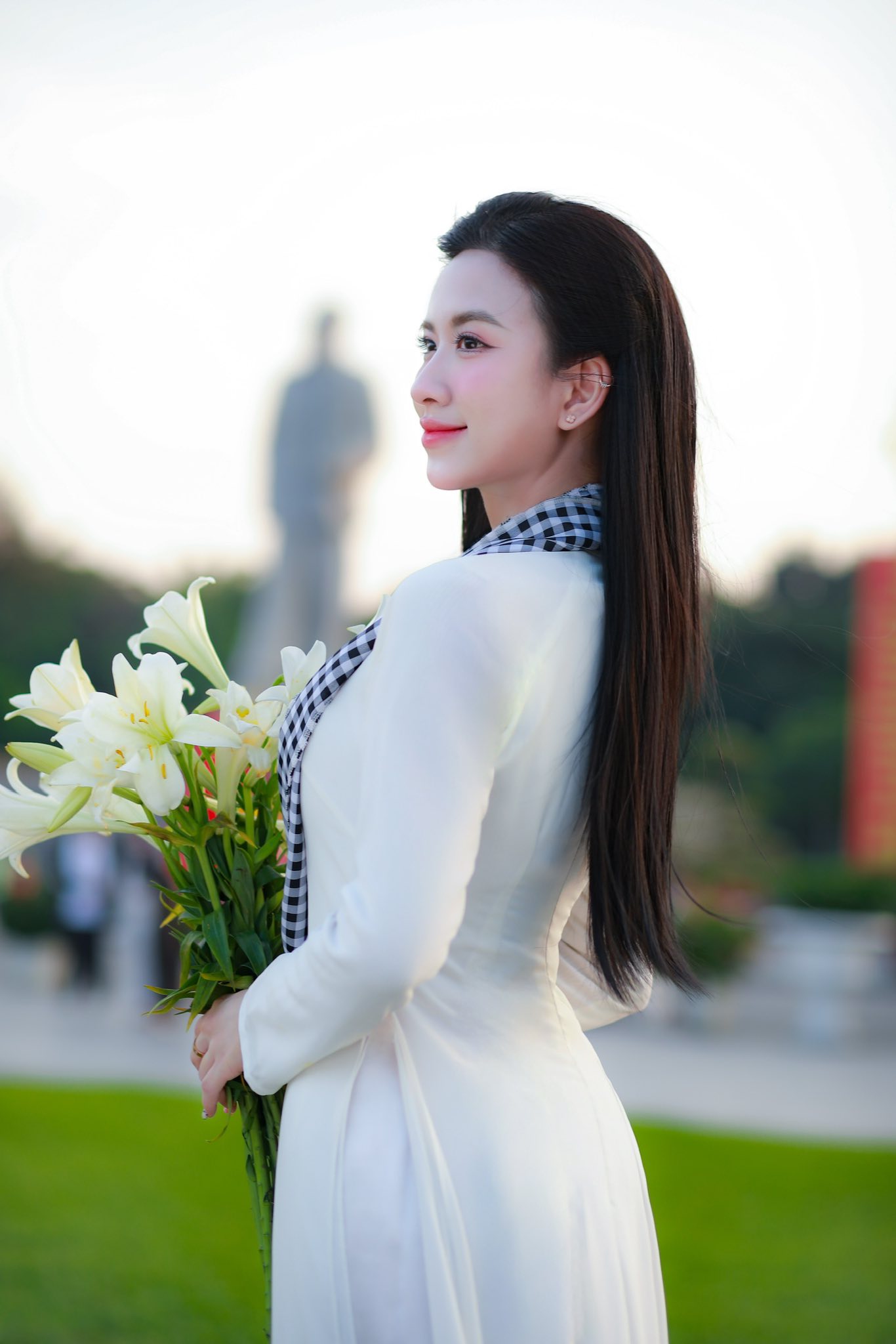 &Aacute;i nữ nh&agrave; Văn Sỹ trứ danh Nghệ An g&acirc;y sốt với visual vạn người m&ecirc;, th&igrave; ra thừa hưởng&ldquo;m&atilde; gen đỉnh chop&rdquo; của mẹ- Ảnh 6.