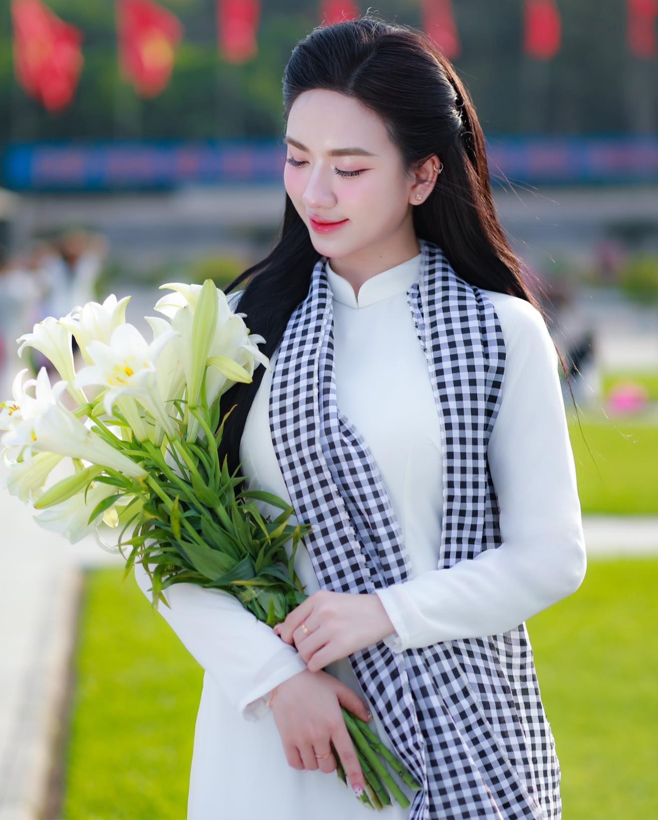 &Aacute;i nữ nh&agrave; Văn Sỹ trứ danh Nghệ An g&acirc;y sốt với visual vạn người m&ecirc;, th&igrave; ra thừa hưởng&ldquo;m&atilde; gen đỉnh chop&rdquo; của mẹ- Ảnh 4.