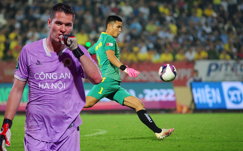 HLV Pep Guardiola: 'Cầu thủ Man City tự quyết định người đá phạt đền' - Ảnh 3.