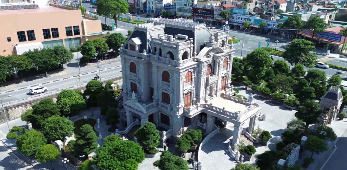 Lâu đài có 1-0-2 trên đất vàng ở Hà Nam: 4 phía đều là "view triệu đô" nhưng vẫn có một điểm gây "lăn tăn" - Ảnh 13. Lâu đài có 1-0-2 trên đất vàng ở Hà Nam: 4 phía đều là "view triệu đô" nhưng vẫn có một điểm gây "lăn tăn" - Ảnh 13.