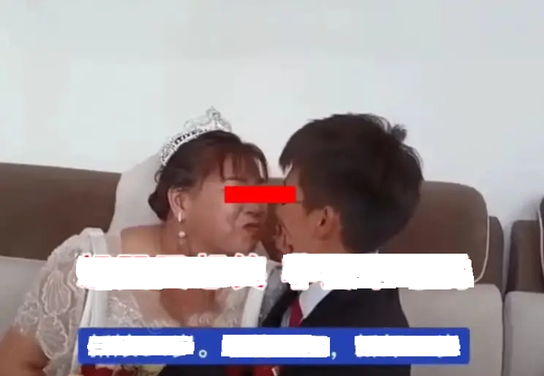 Ch&agrave;ng trai 27 tuổi cưới c&ocirc; d&acirc;u 54 tuổi, ngỡ ng&agrave;ng bố mẹ ch&uacute; rể "vui như bắt được v&agrave;ng" - Ảnh 2.