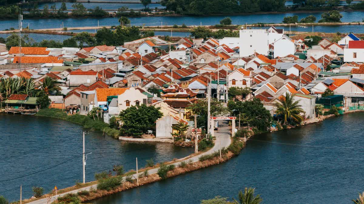 Phát hiện ngôi làng có duy nhất 1 đường vào gần Nha Trang, du khách ấn tượng với cảnh từ trên cao - Ảnh 6.