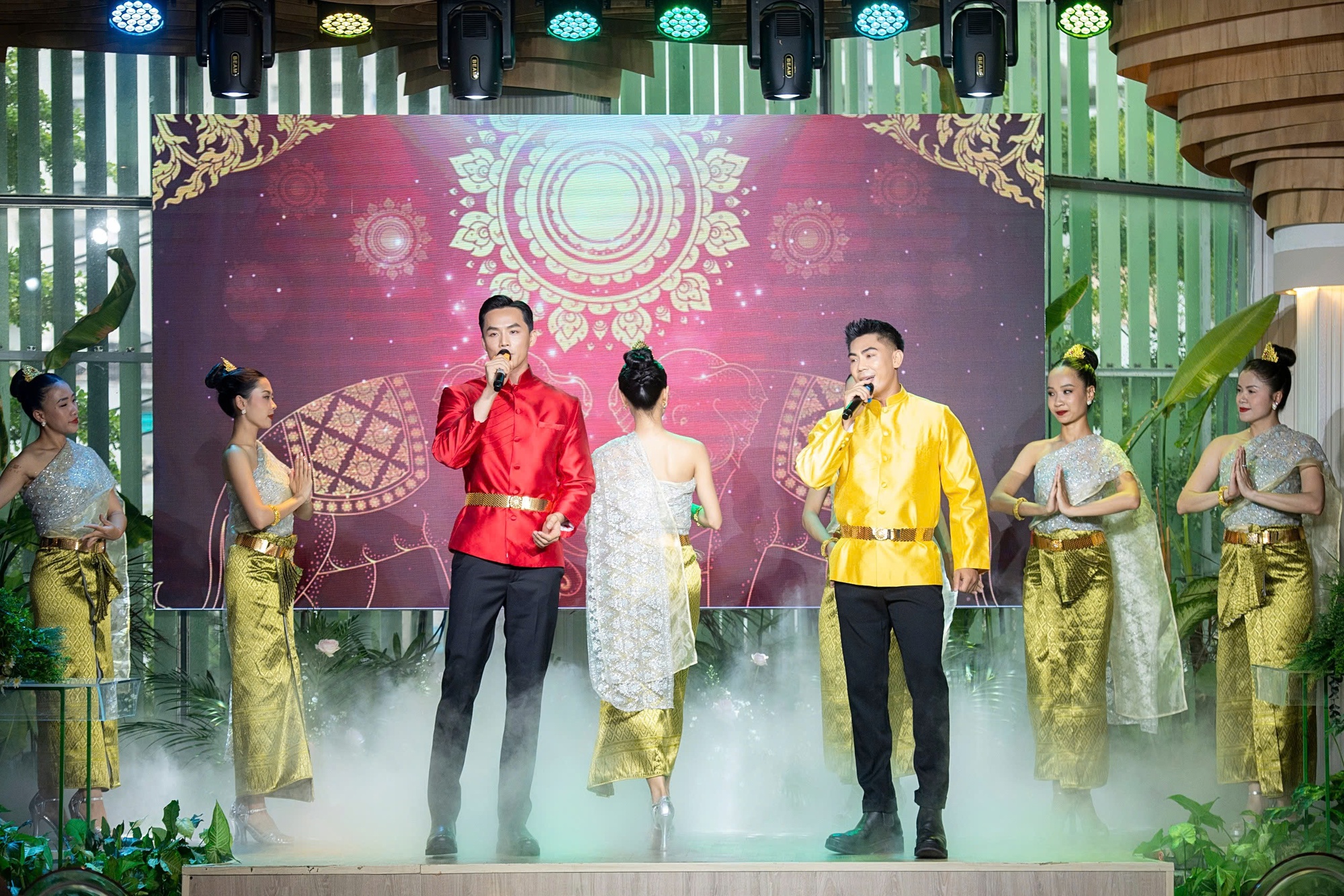 Người mẫu Vũ Linh đại diện Việt Nam thi Manhunt International 2025 - Ảnh 4.
