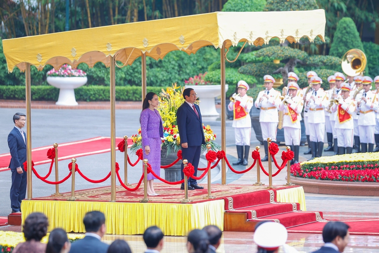 Thủ tướng Phạm Minh Chính đón tiếp Thủ tướng Thái Lan Paetongtarn Shinawatra tại Việt Nam - Ảnh 1.