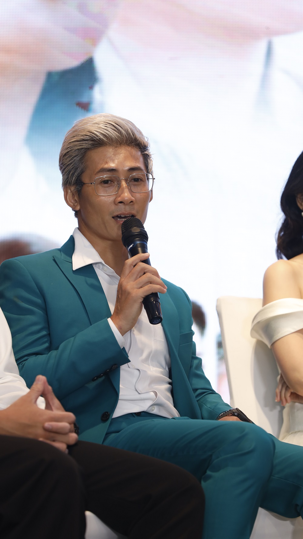 “Từ đó về sau, tôi không dám nhìn mặt ca sĩ Thiên Vương nữa” - Ảnh 3. “Từ đó về sau, tôi không dám nhìn mặt ca sĩ Thiên Vương nữa” - Ảnh 3.