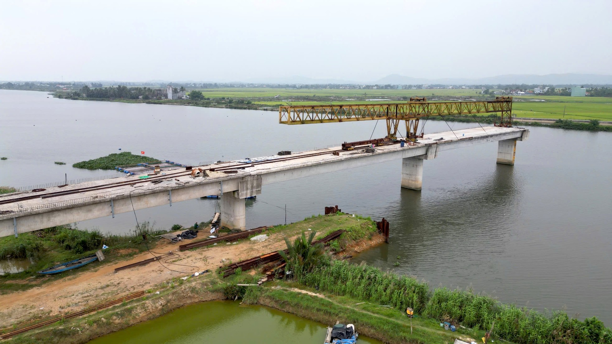 Dự án cầu Tam Tiến 220 tỷ vẫn dang dở sau 4 năm thi công tại Quảng Nam - Ảnh 11.