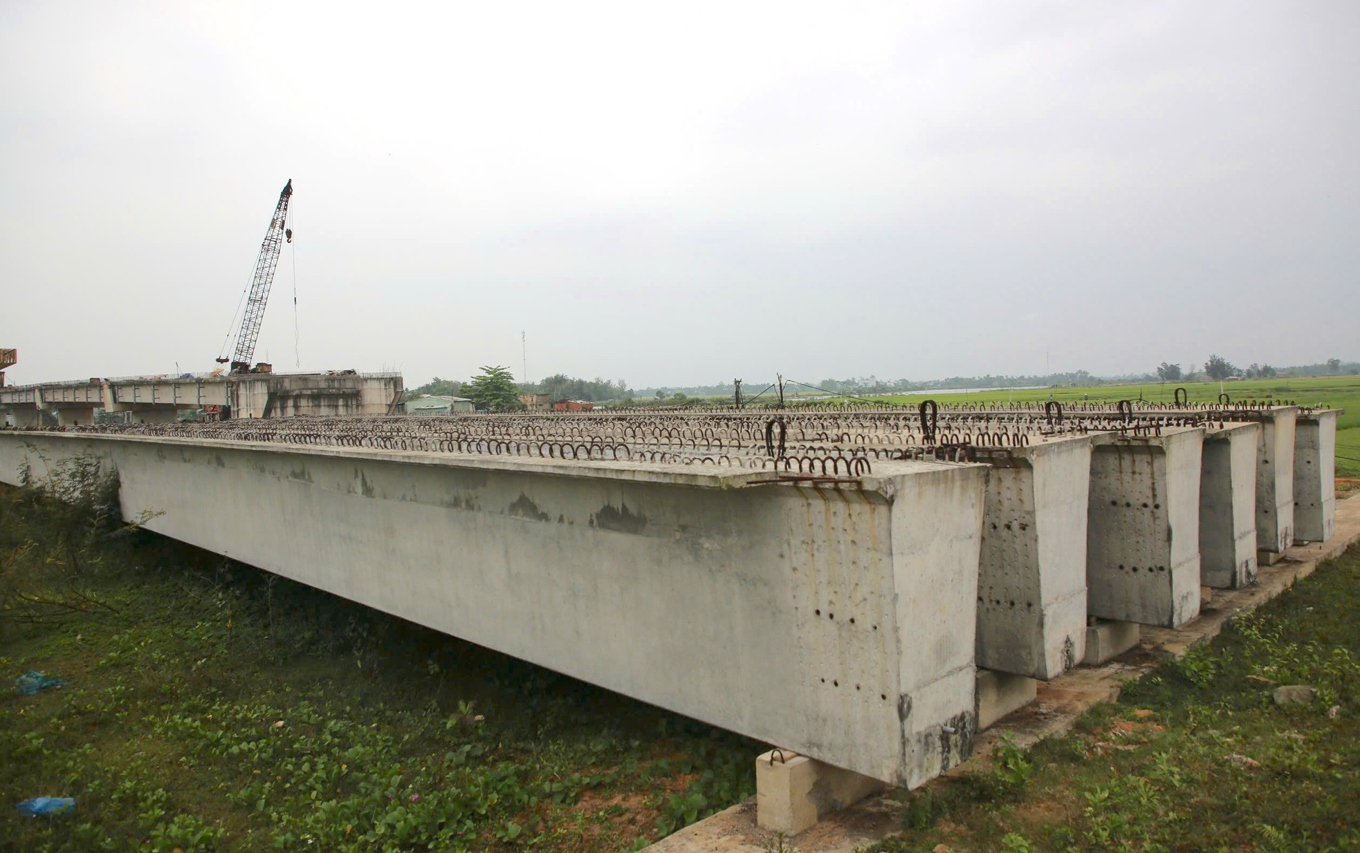Dự án cầu Tam Tiến 220 tỷ vẫn dang dở sau 4 năm thi công tại Quảng Nam - Ảnh 10.