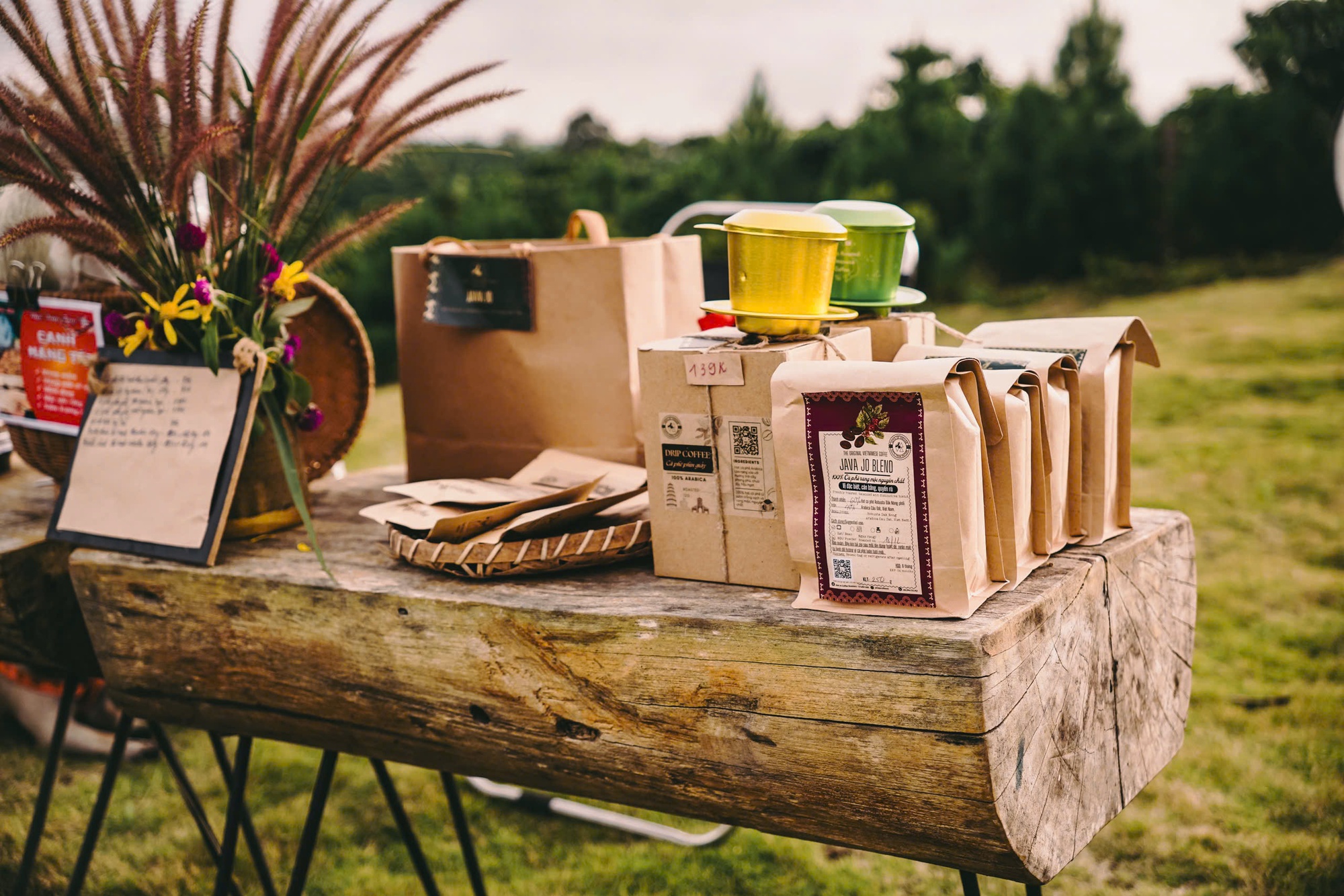 Những cô gái bỏ phố về rừng: Gieo mầm xanh từ những giấc mơ lành - Ảnh 5. Những cô gái bỏ phố về rừng: Gieo mầm xanh từ những giấc mơ lành - Ảnh 5.