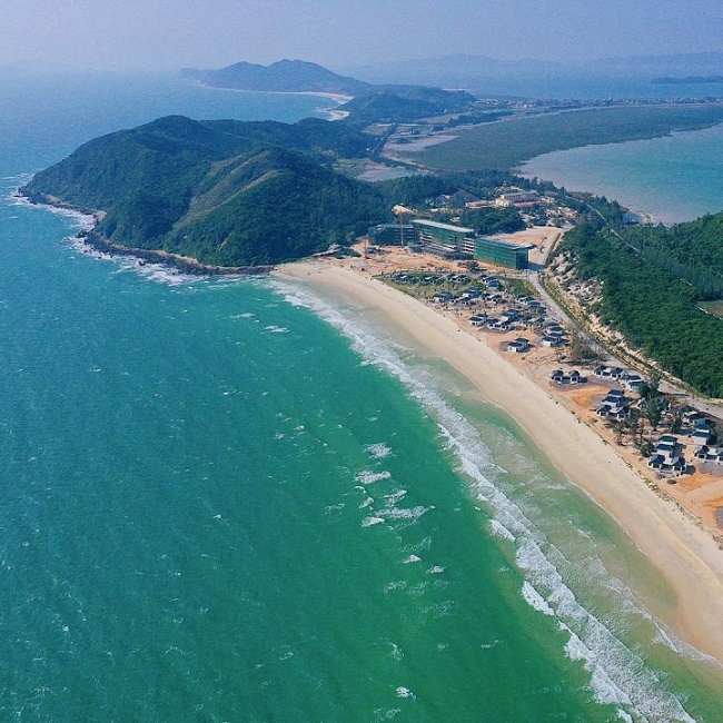 Nơi được mệnh danh là "viên ngọc thô" của biển miền Bắc: Cảnh bây giờ thay đổi khiến nhiều người bất ngờ - Ảnh 2.