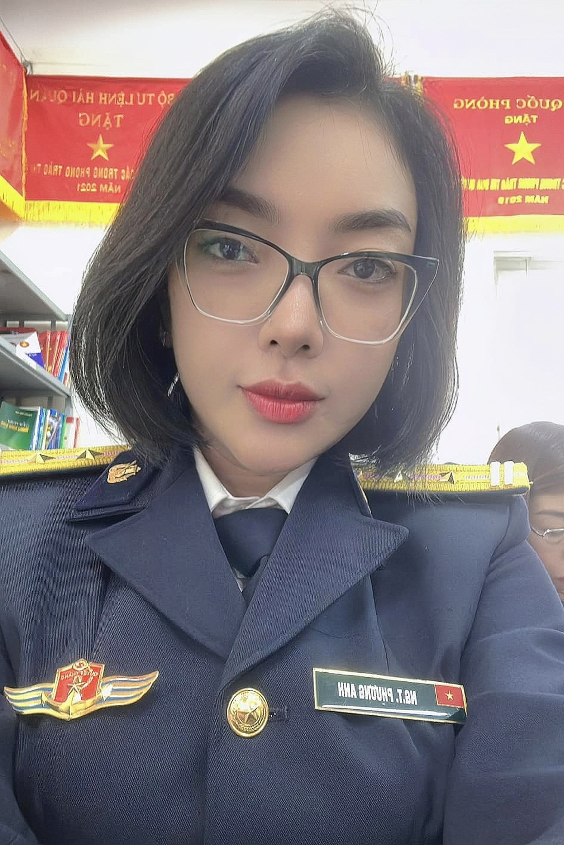 Nữ NSƯT là Thượng tá trẻ nhất, cuộc sống viên mãn sau nhiều biến cố- Ảnh 3.