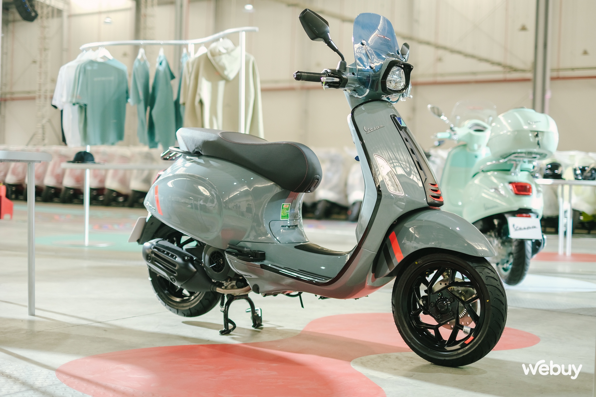 Vespa Primavera & Sprint 2025 chính thức ra mắt tại Việt Nam: Di sản gần 80 năm kết hợp với công nghệ đỉnh cao, chuẩn Vibe Gen Z!- Ảnh 5.