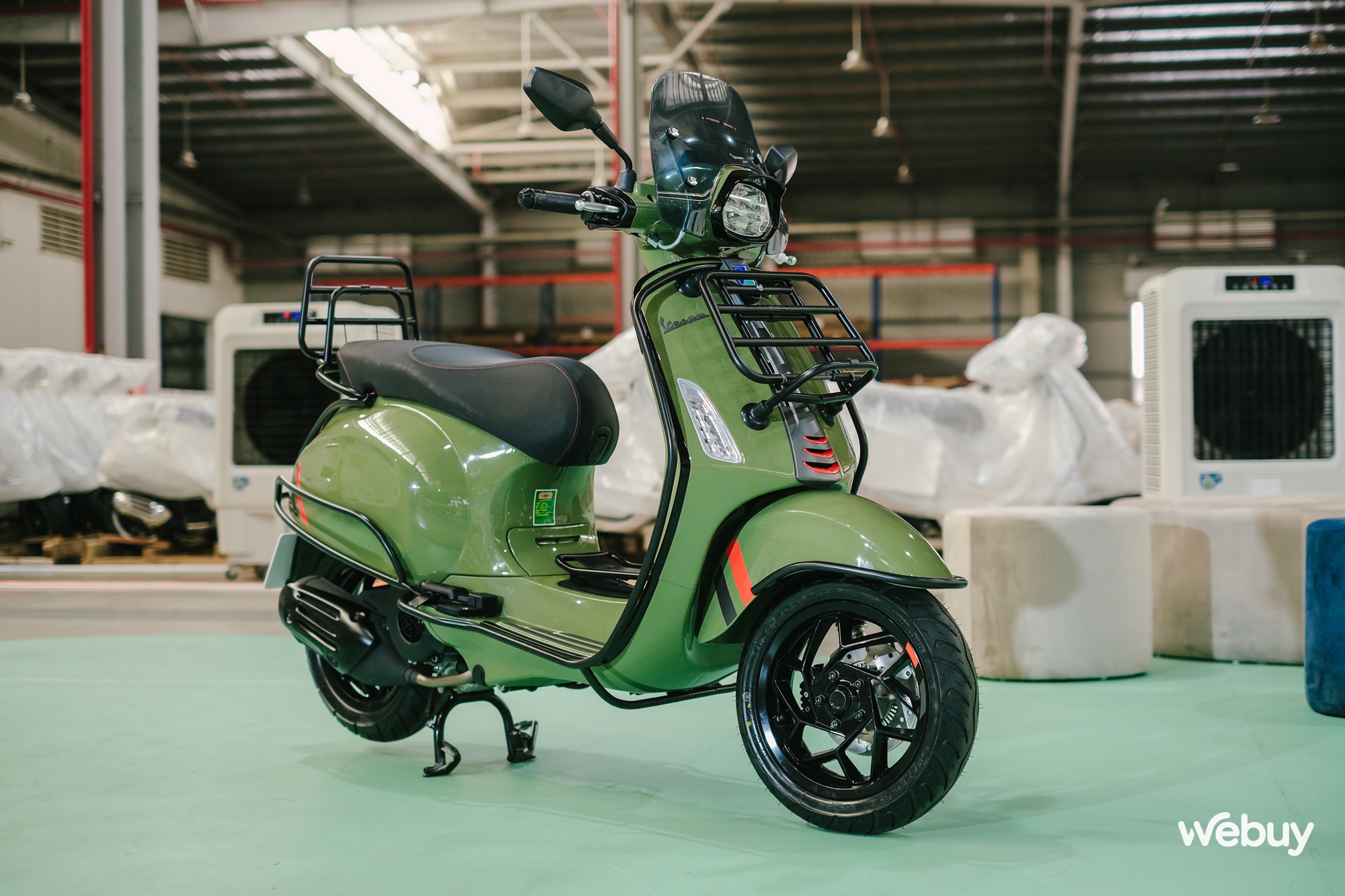 Vespa Primavera & Sprint 2025 chính thức ra mắt tại Việt Nam: Di sản gần 80 năm kết hợp với công nghệ đỉnh cao, chuẩn Vibe Gen Z!- Ảnh 7.