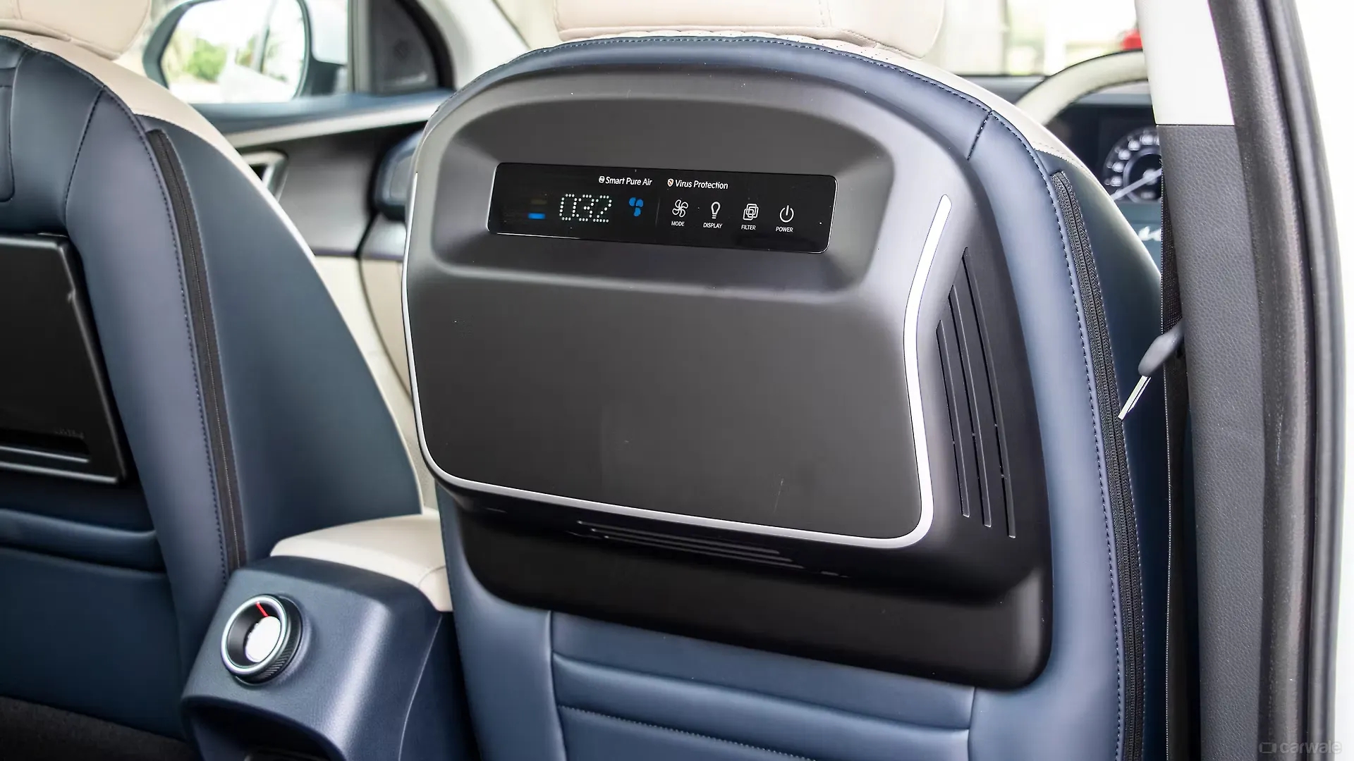 Ảnh thực tế Kia Carens Clavis vừa ra mắt: Có phanh tay điện tử, đồng hồ tốc độ 12 inch và 20 tính năng ADAS cấp độ 2 - Ảnh 20.