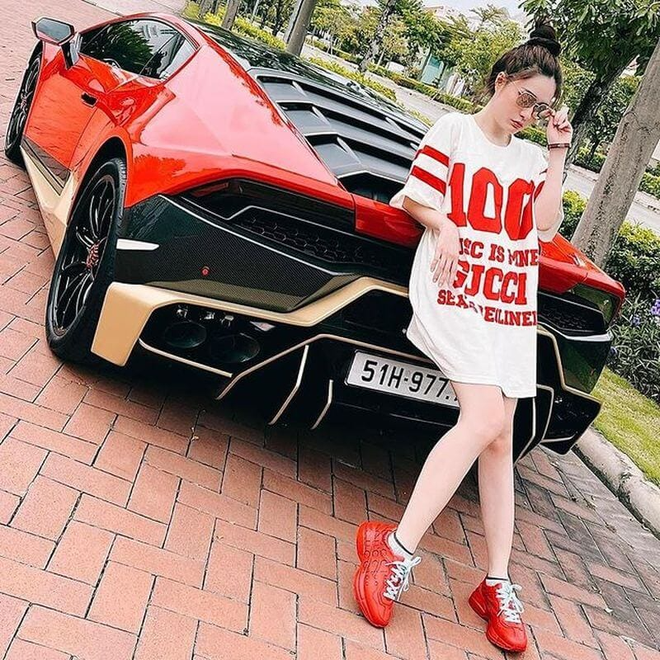 Nguyễn Quốc Vũ - chồng Đoàn Di Băng làm nghề gì mà giàu, phải xây biệt thự 400 tỷ để chứa siêu xe?- Ảnh 7.