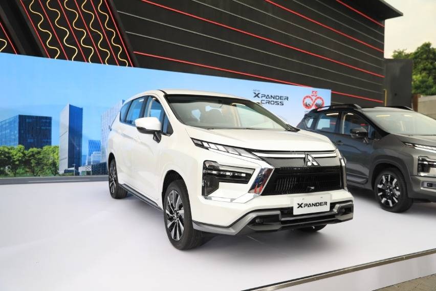 Mitsubishi Xpander 2025 ra mắt: Lưới tản nhiệt mới, màn hình to hơn, thêm túi khí, có camera 360, giá quy đổi khiến người Việt ao ước - Ảnh 3.