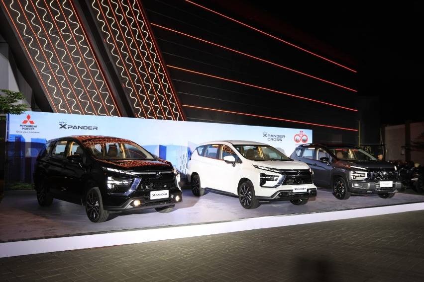 Mitsubishi Xpander 2025 ra mắt: Lưới tản nhiệt mới, màn hình to hơn, thêm túi khí, có camera 360, giá quy đổi khiến người Việt ao ước - Ảnh 2.