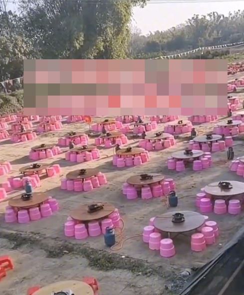 Đám cưới 100 mâm cỗ nhưng không ai đến: Bài học về tình làng nghĩa xóm - Ảnh 2.