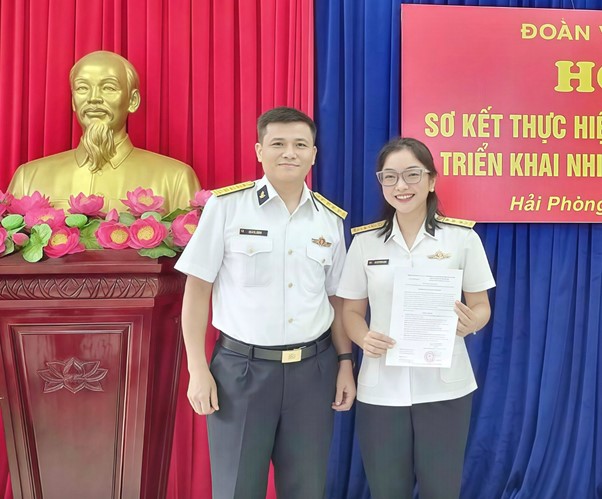 Nữ NSƯT là Thượng tá trẻ nhất, cuộc sống viên mãn sau nhiều biến cố- Ảnh 5.