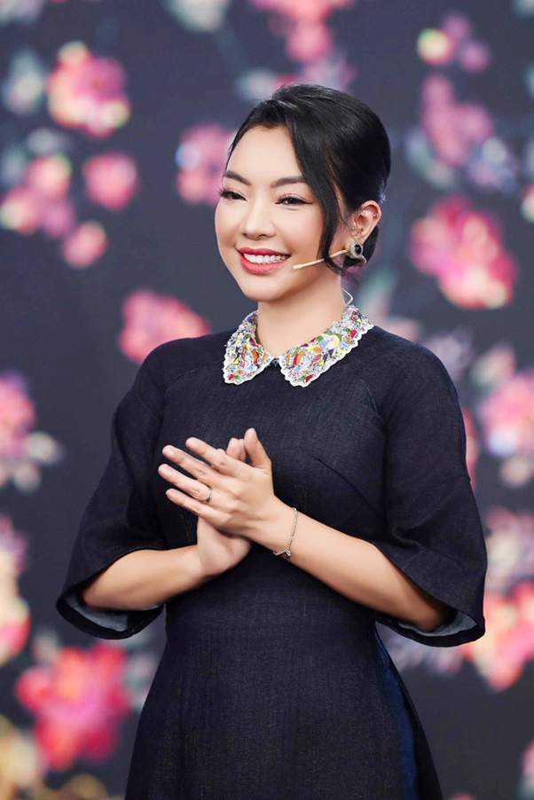 Nữ NSƯT là Thượng tá trẻ nhất, cuộc sống viên mãn sau nhiều biến cố- Ảnh 1.