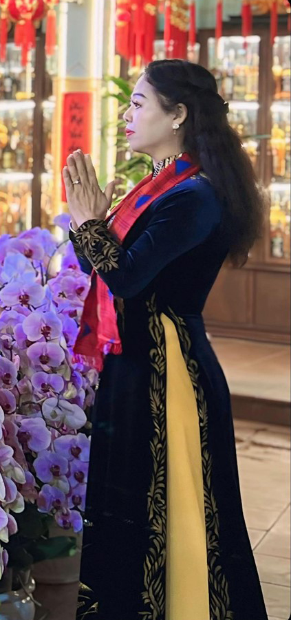 Nữ NSND luôn tự hào nhận "mình là gái quê", tuổi 58 "lên chức" vẫn giữ nét trẻ trung, năng động- Ảnh 10.