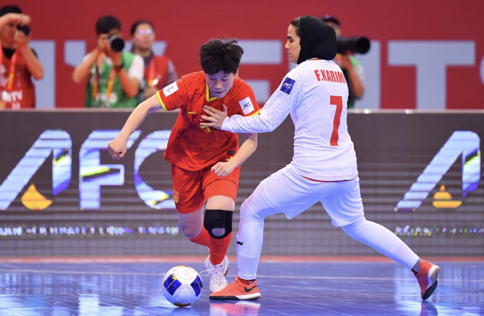 Thua trận đầy nghiệt ngã trên sân nhà, tuyển Trung Quốc chia tay giấc mơ World Cup - Ảnh 1.
