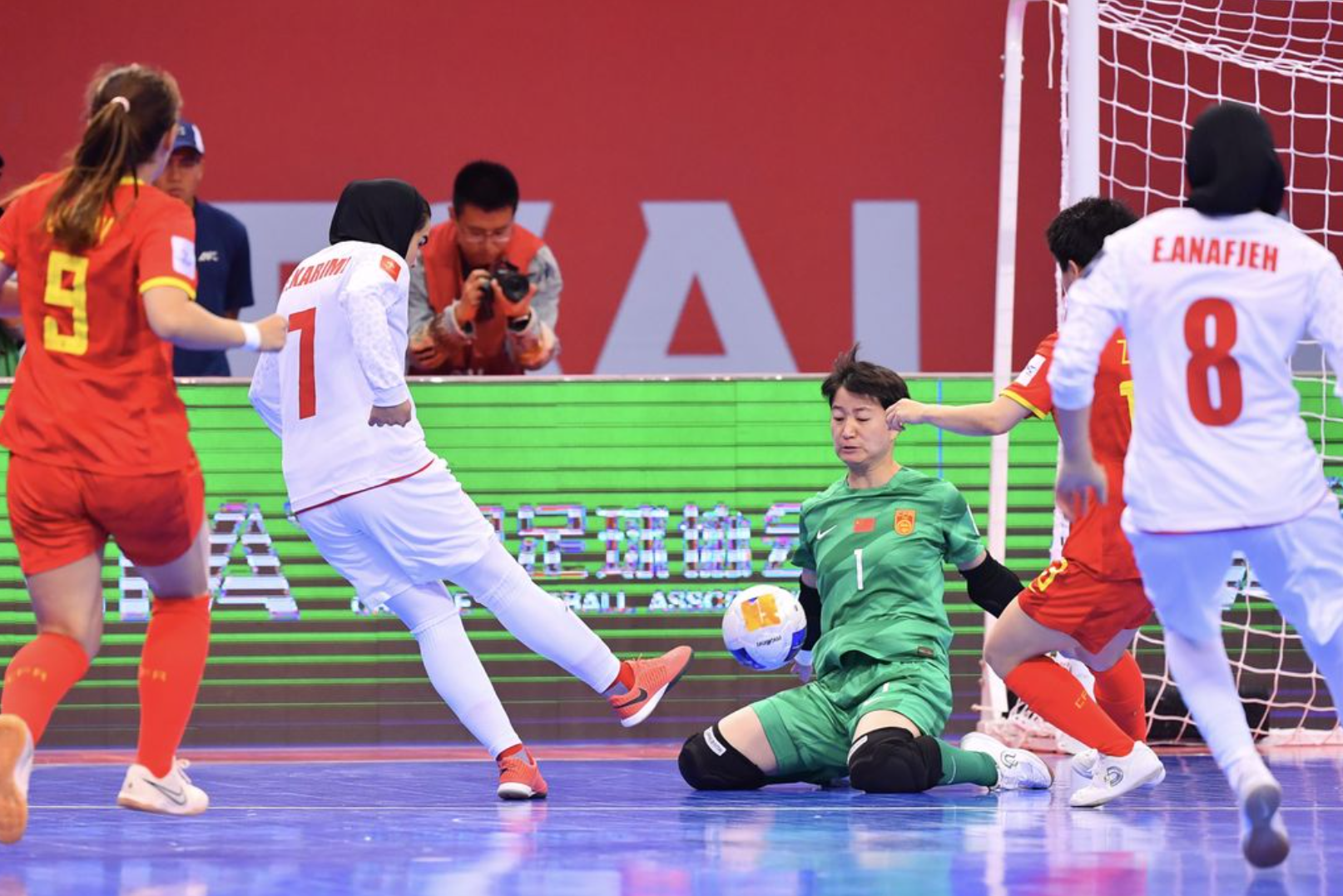Thua trận đầy nghiệt ngã trên sân nhà, tuyển Trung Quốc chia tay giấc mơ World Cup - Ảnh 2.