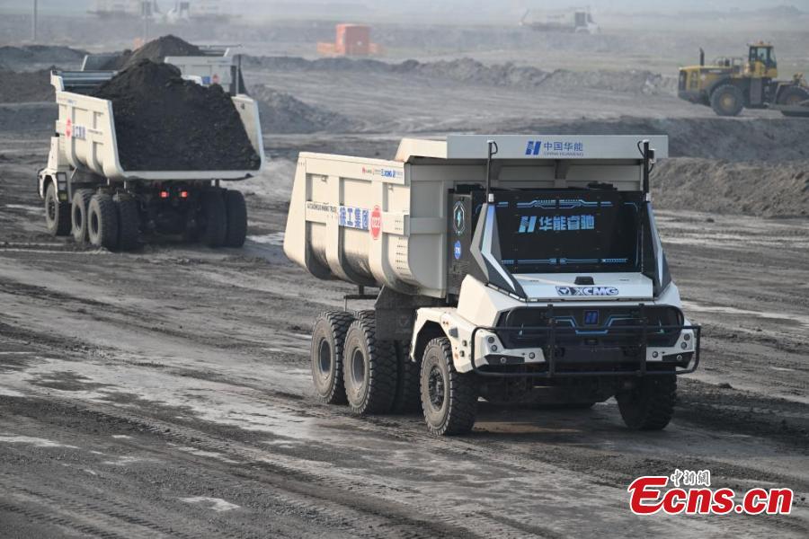 Đội xe tải tự hành không buồng lái của Trung Quốc: Cách mạng hóa ngành công nghiệp khai thác - Ảnh 1. Đội xe tải tự hành không buồng lái của Trung Quốc: Cách mạng hóa ngành công nghiệp khai thác - Ảnh 1.