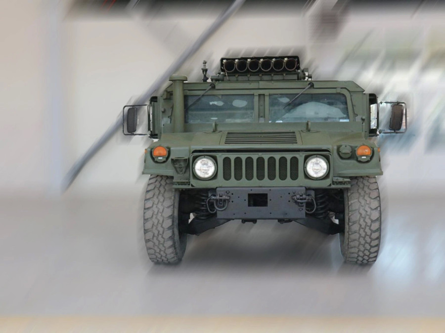 Vệ binh Quốc gia Ukraine trang bị hệ thống MLRS độc đáo trên khung gầm Humvee - Ảnh 2.