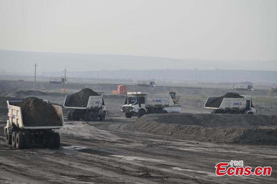 Đội xe tải tự hành không buồng lái của Trung Quốc: Cách mạng hóa ngành công nghiệp khai thác - Ảnh 4. Đội xe tải tự hành không buồng lái của Trung Quốc: Cách mạng hóa ngành công nghiệp khai thác - Ảnh 4.