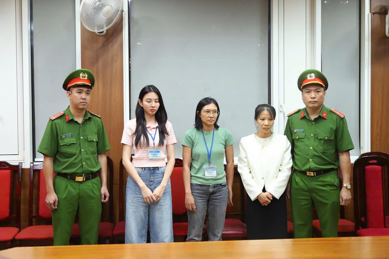Vụ án kẹo Kera liên quan Quang Linh Vlogs, Hằng Du Mục: Khởi tố hoa hậu Nguyễn Thúc Thùy Tiên- Ảnh 1.