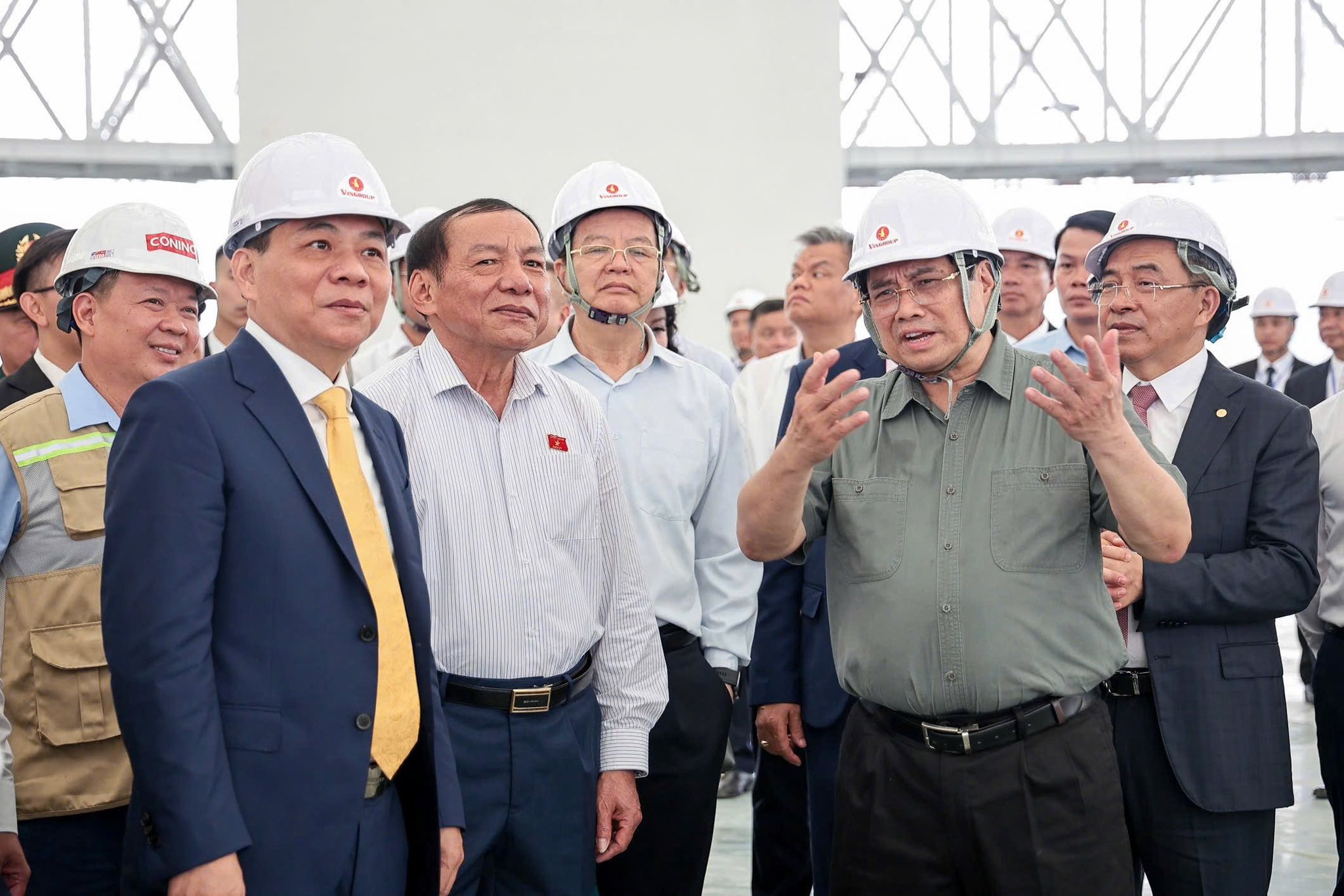 Thi công 'thần tốc', siêu dự án top 10 thế giới sẵn sàng đưa Việt Nam thành tâm điểm giao thương toàn cầu - Ảnh 2.