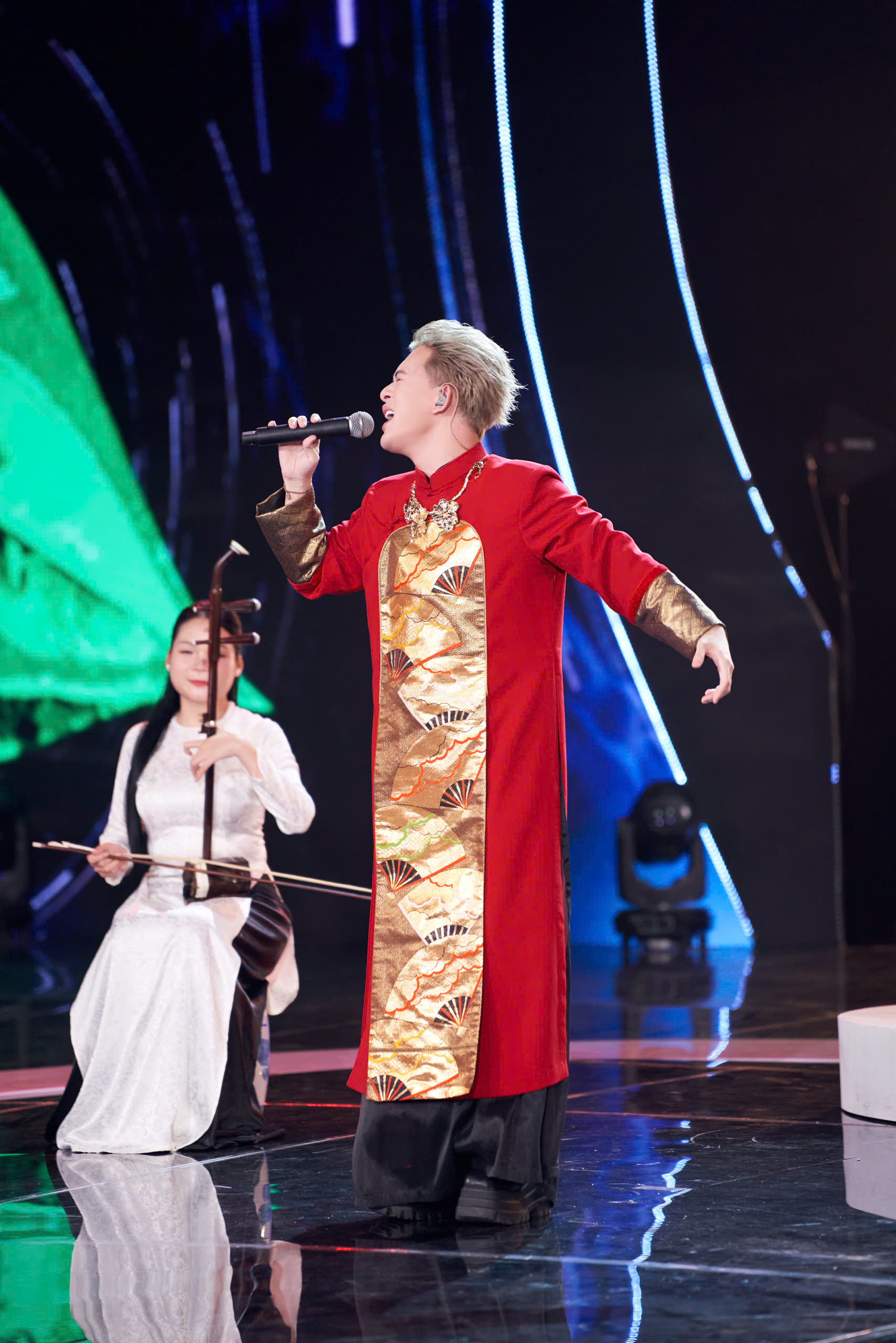 Nguyễn Quang Anh tìm đến NSƯT Thanh Thanh Hiền và màn trình diễn bùng nổ với đàn nguyệt- Ảnh 3.