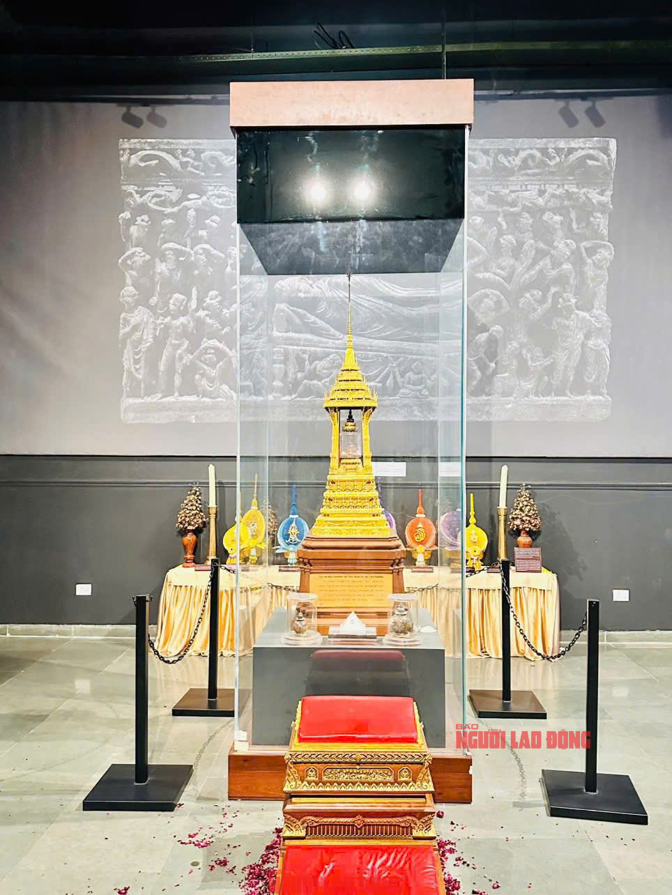 Xá lợi Đức Phật đang chuẩn bị lên máy bay từ Ấn Độ đến Việt Nam- Ảnh 9.