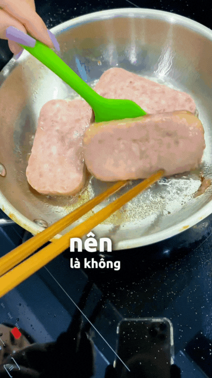 Mẹ đảm 'bật mí' 3 cách canh lửa chuẩn khi dùng chảo inox: Rán đồ nào cũng "cân" tất, món ăn luôn đạt chuẩn! - Ảnh 8. Mẹ đảm 'bật mí' 3 cách canh lửa chuẩn khi dùng chảo inox: Rán đồ nào cũng "cân" tất, món ăn luôn đạt chuẩn! - Ảnh 8.