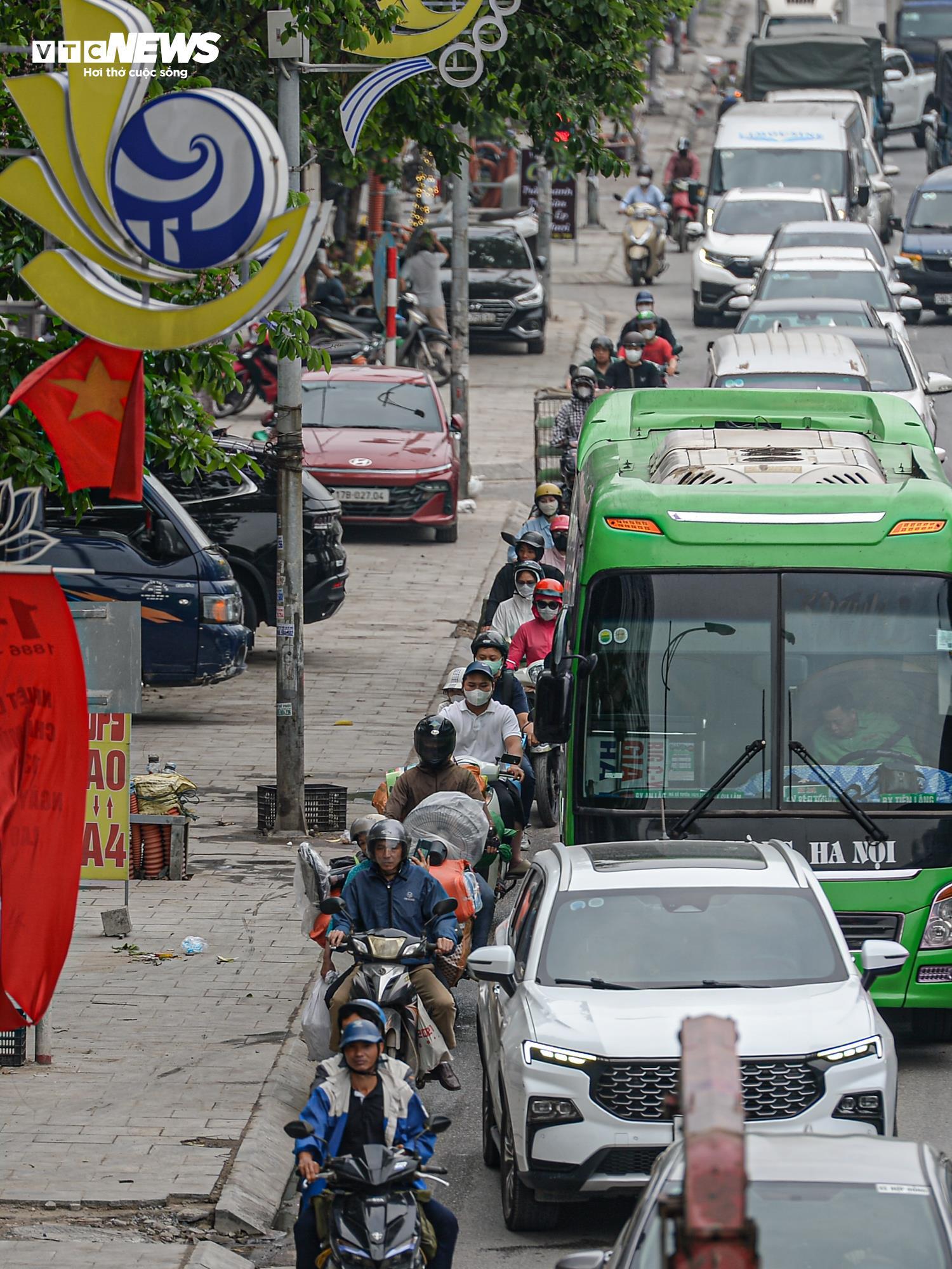 Dự án cầu vượt Lê Trọng Tấn gần 880 tỷ giải cứu ùn tắc giao thông phía Tây Hà Nội - Ảnh 8.