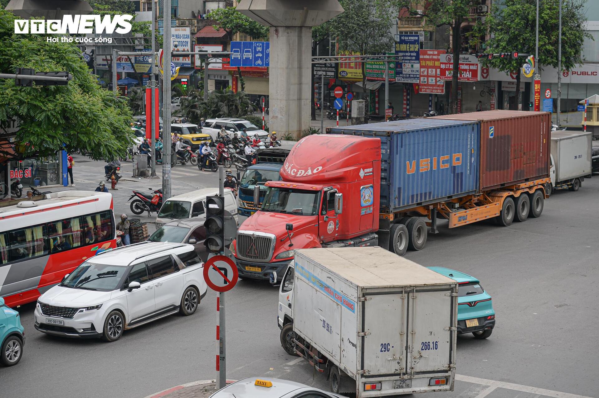 Dự án cầu vượt Lê Trọng Tấn gần 880 tỷ giải cứu ùn tắc giao thông phía Tây Hà Nội - Ảnh 7.