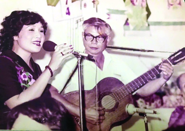 Đời riêng cha đẻ 'Mùa xuân trên thành phố Hồ Chí Minh' - Ảnh 1. Đời riêng cha đẻ 'Mùa xuân trên thành phố Hồ Chí Minh' - Ảnh 1.