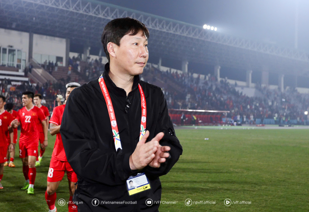 “Máy sản xuất chiến binh” trở lại ngoạn mục, giúp một việc lớn cho HLV Kim Sang-sik - Ảnh 2.