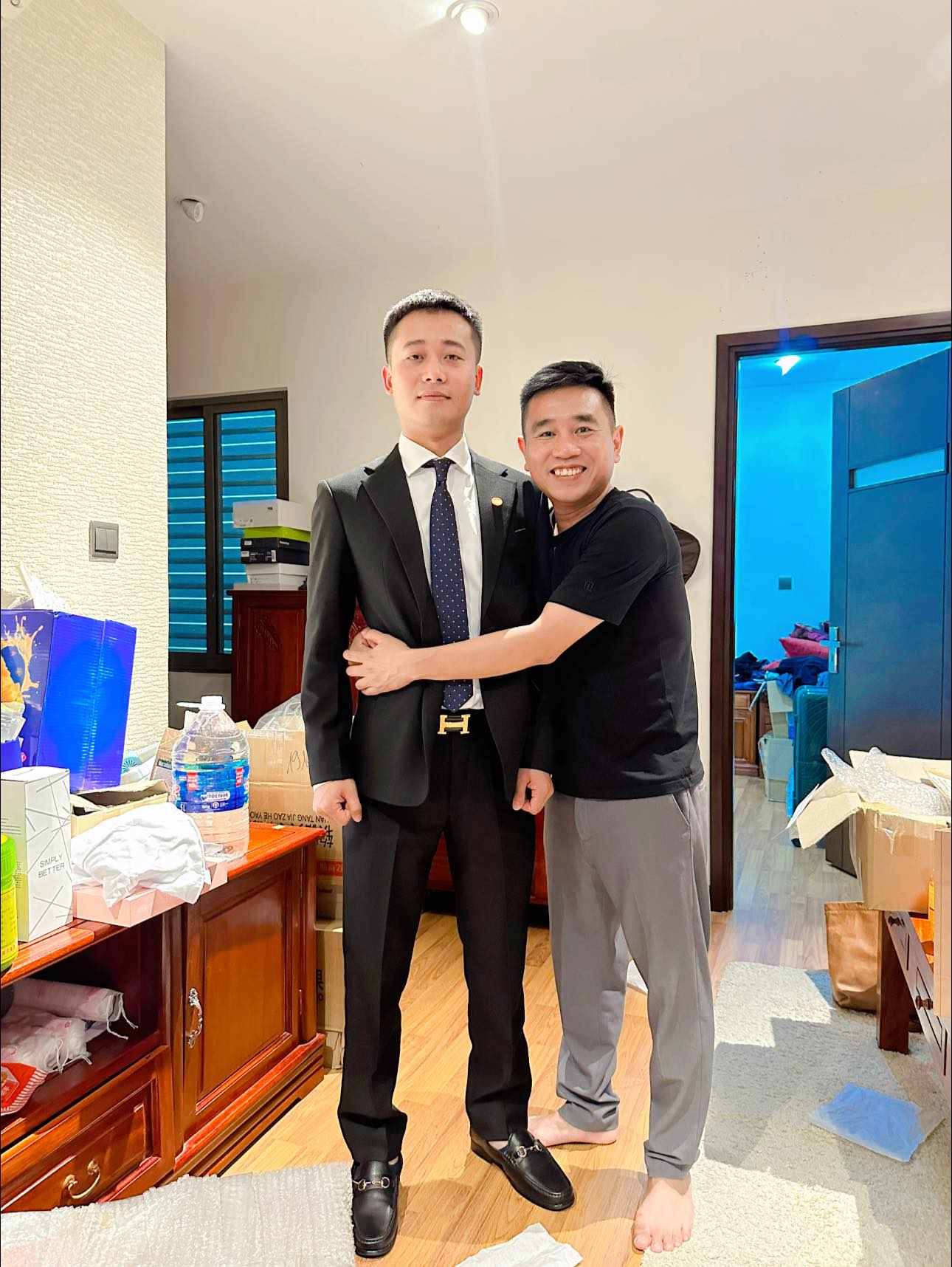 Người tham gia đóng quảng cáo, bán kẹo rau KERA chung team Quang Linh Vlogs, Thuỳ Tiên đang “ở ẩn”- Ảnh 2.