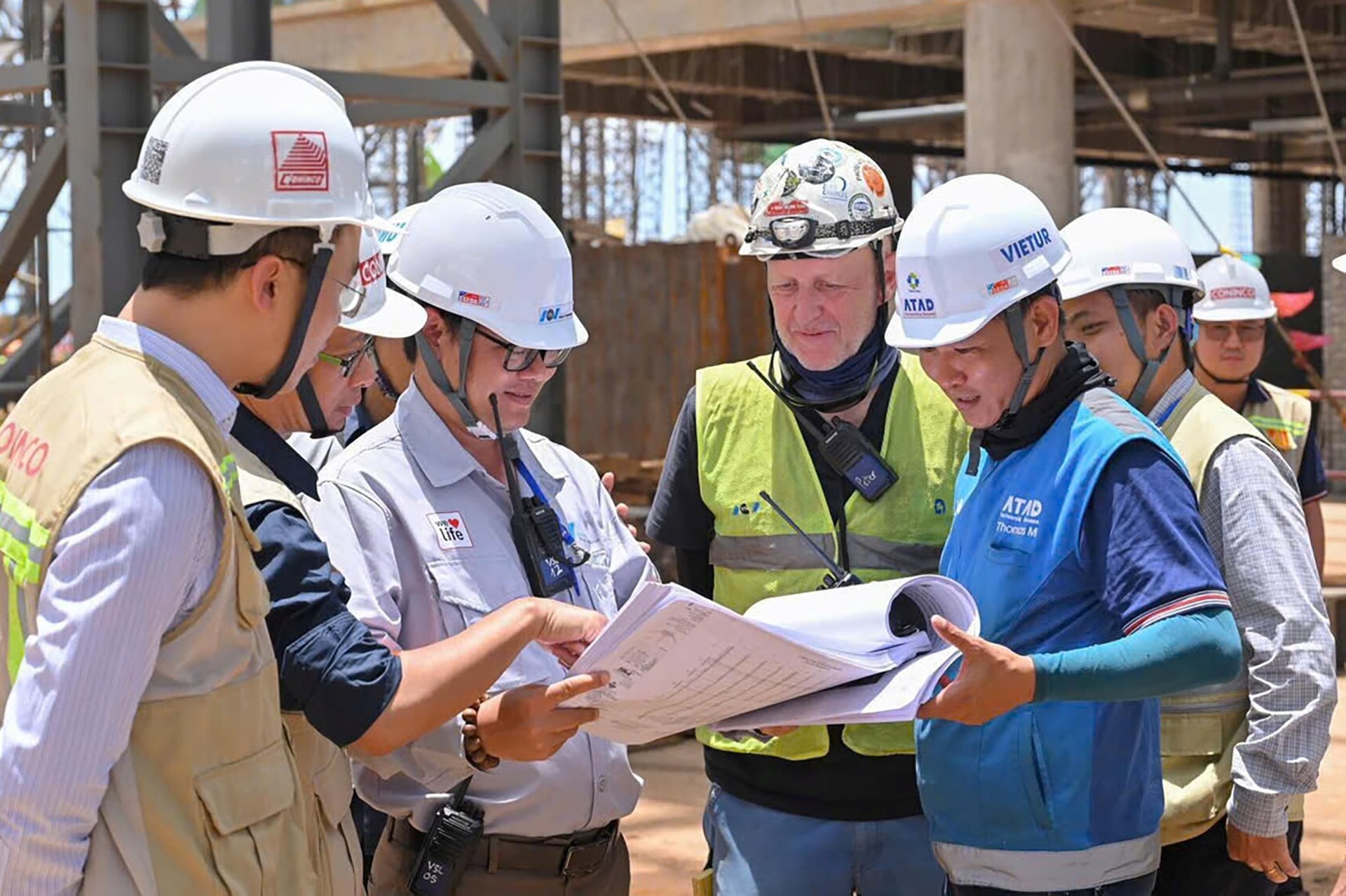 Việt Nam vừa lập kỷ lục thế giới tại dự án hơn 16 tỷ USD: Cả công trường nín thở chờ thời khắc 22h30'