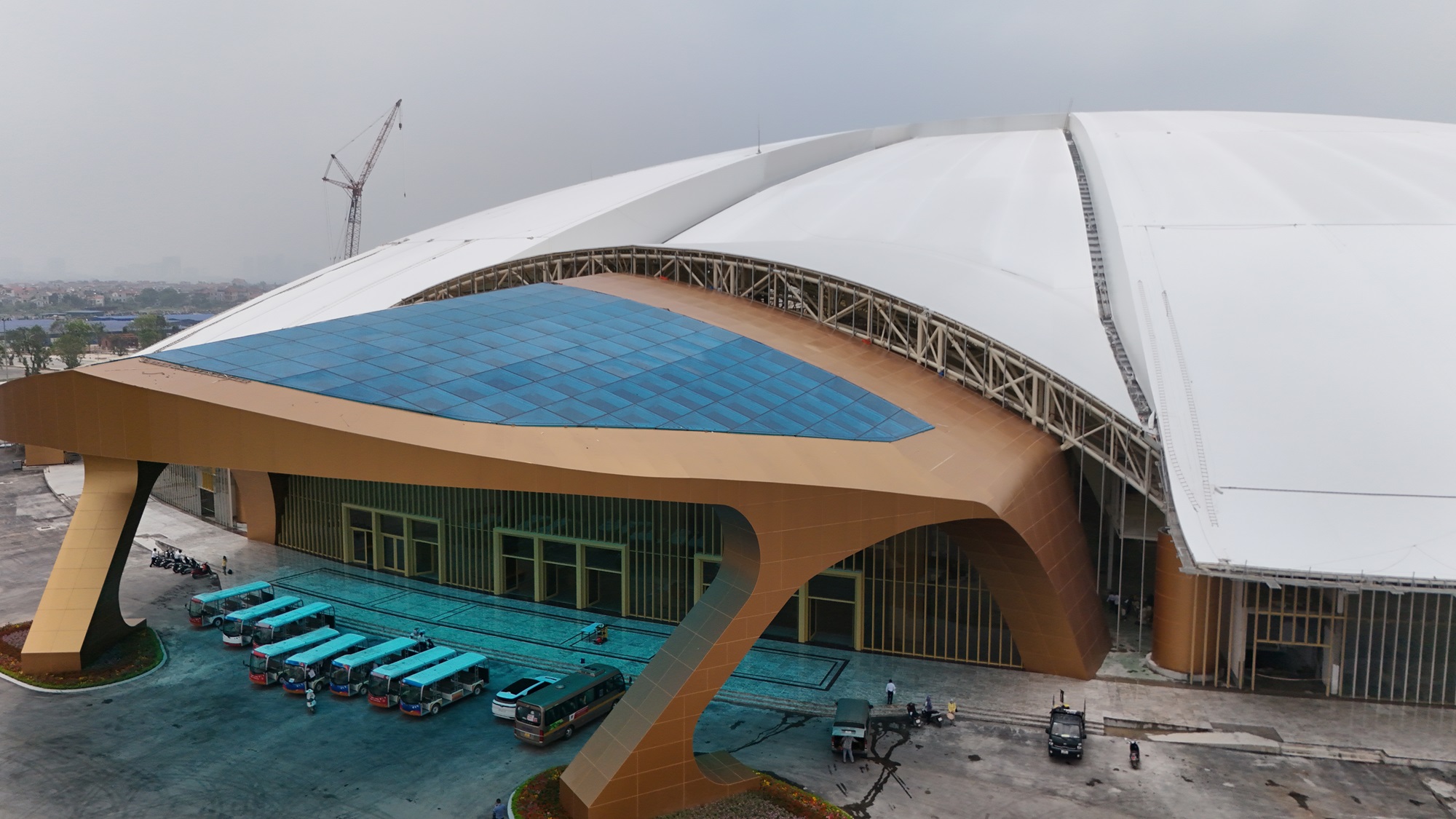 Ông Phạm Nhật Vượng tháp tùng Thủ tướng thăm TT triển lãm quốc gia: Mãn nhãn siêu dự án Top 10 thế giới - Ảnh 9.
