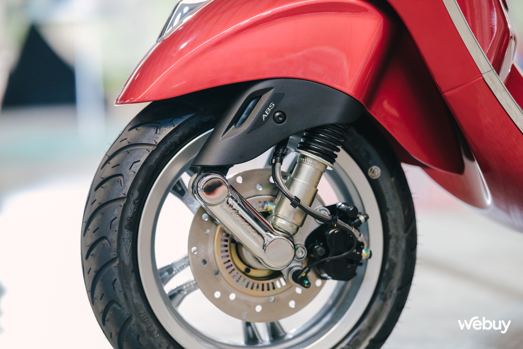 Ghé thăm nhà máy Piaggio top đầu thế giới, trải nghiệm xe: Vespa Primavera êm ái cho phái nữ, Sprint bốc mạnh cho người mê thể thao- Ảnh 23.
