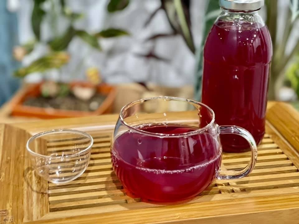 Loại l&aacute; được người Nhật v&iacute; như "thuốc qu&yacute; cho phổi", gi&aacute; cao ngất ngưởng nhưng ở chợ Việt rẻ b&egrave;o - Ảnh 4.