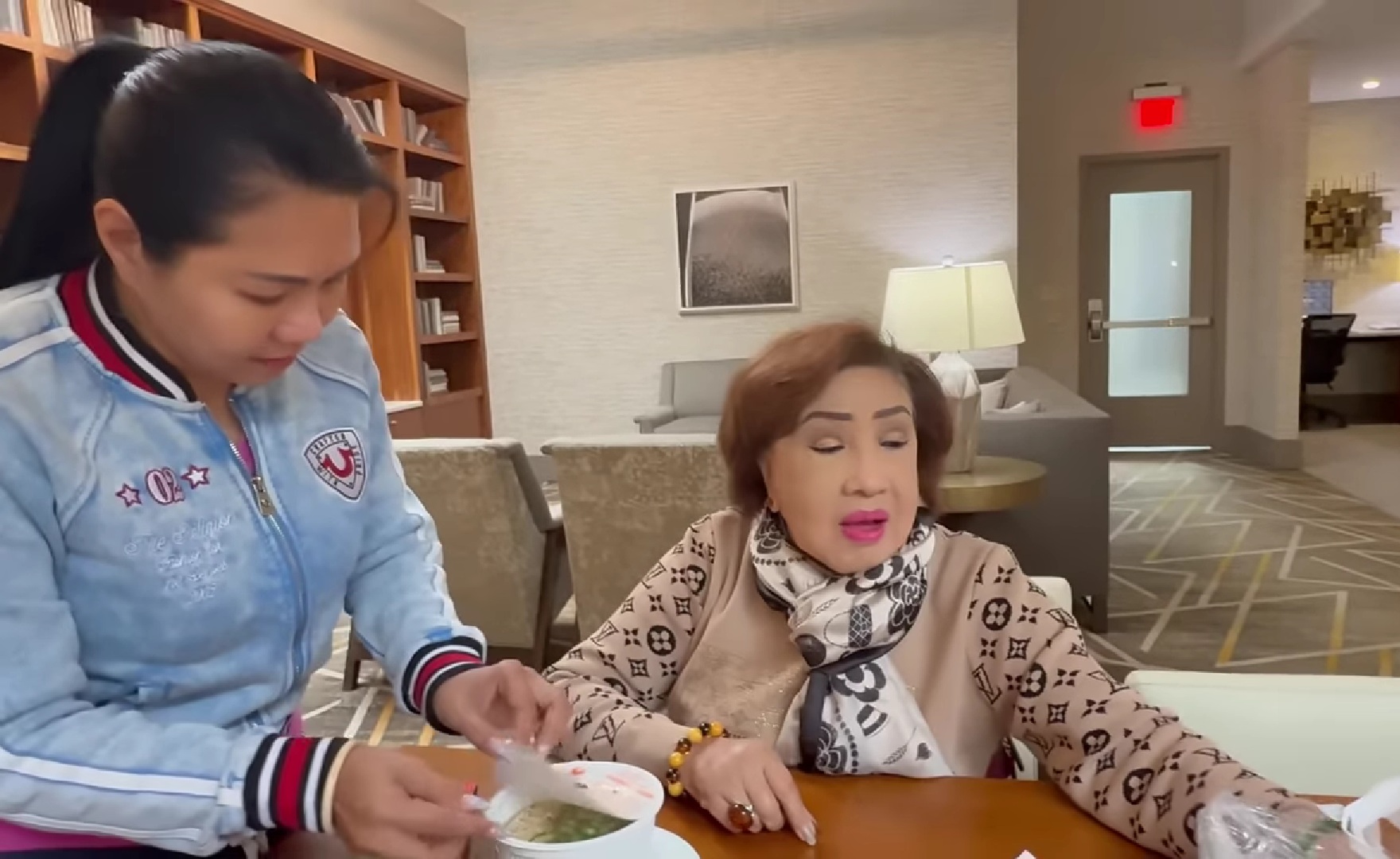 NSND Lệ Thủy sang Mỹ, dạy con gái nuôi một bài học- Ảnh 2.
