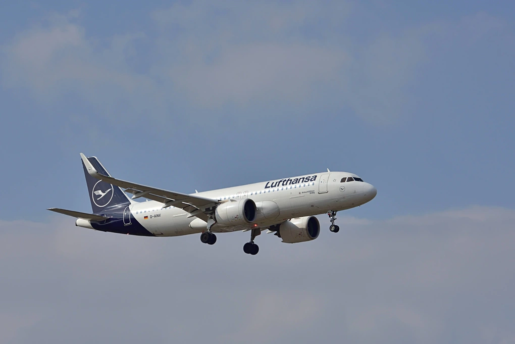 Cơ phó ngất xỉu, chuyến bay không có phi công điều khiển trong 10 phút - Ảnh 1. Cơ phó ngất xỉu, chuyến bay không có phi công điều khiển trong 10 phút - Ảnh 1.