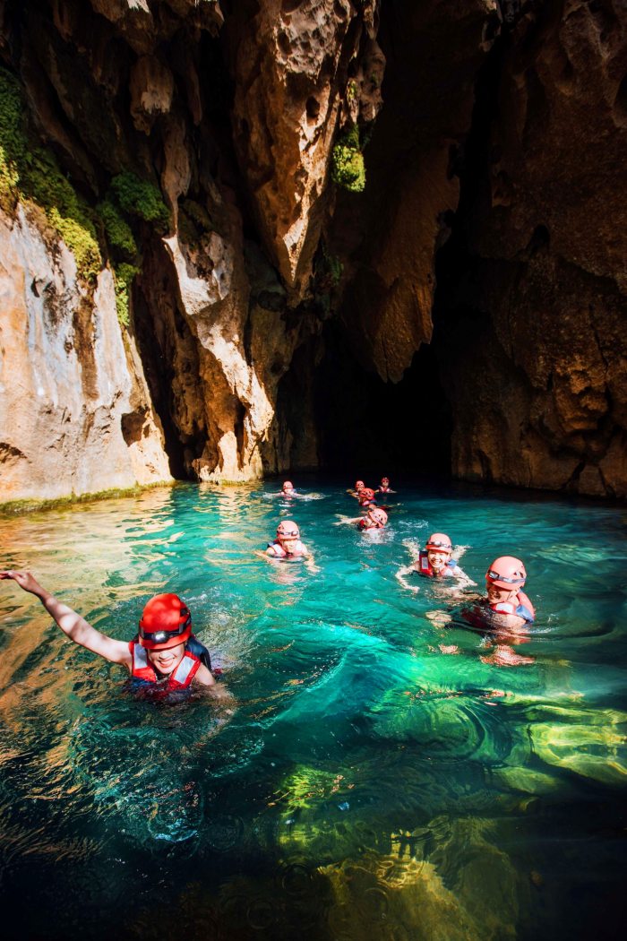 Du khách lần đầu tới tỉnh miền Trung, trầm trồ nhận xét: "Không ngờ lại đẹp như tranh vẽ đến vậy!" - Ảnh 11.