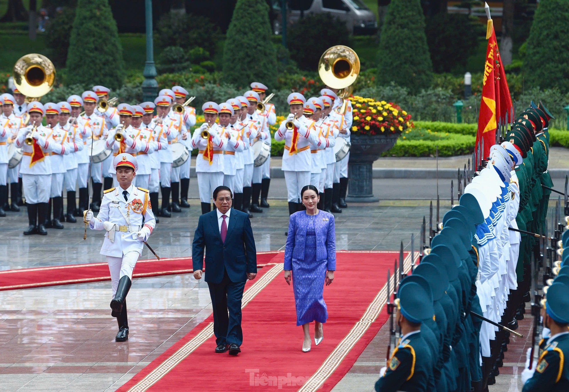 Đội trưởng Ti&ecirc;u binh danh dự chia sẻ kinh nghiệm đ&oacute;n tiếp yếu nh&acirc;n tại Việt Nam - Ảnh 1.