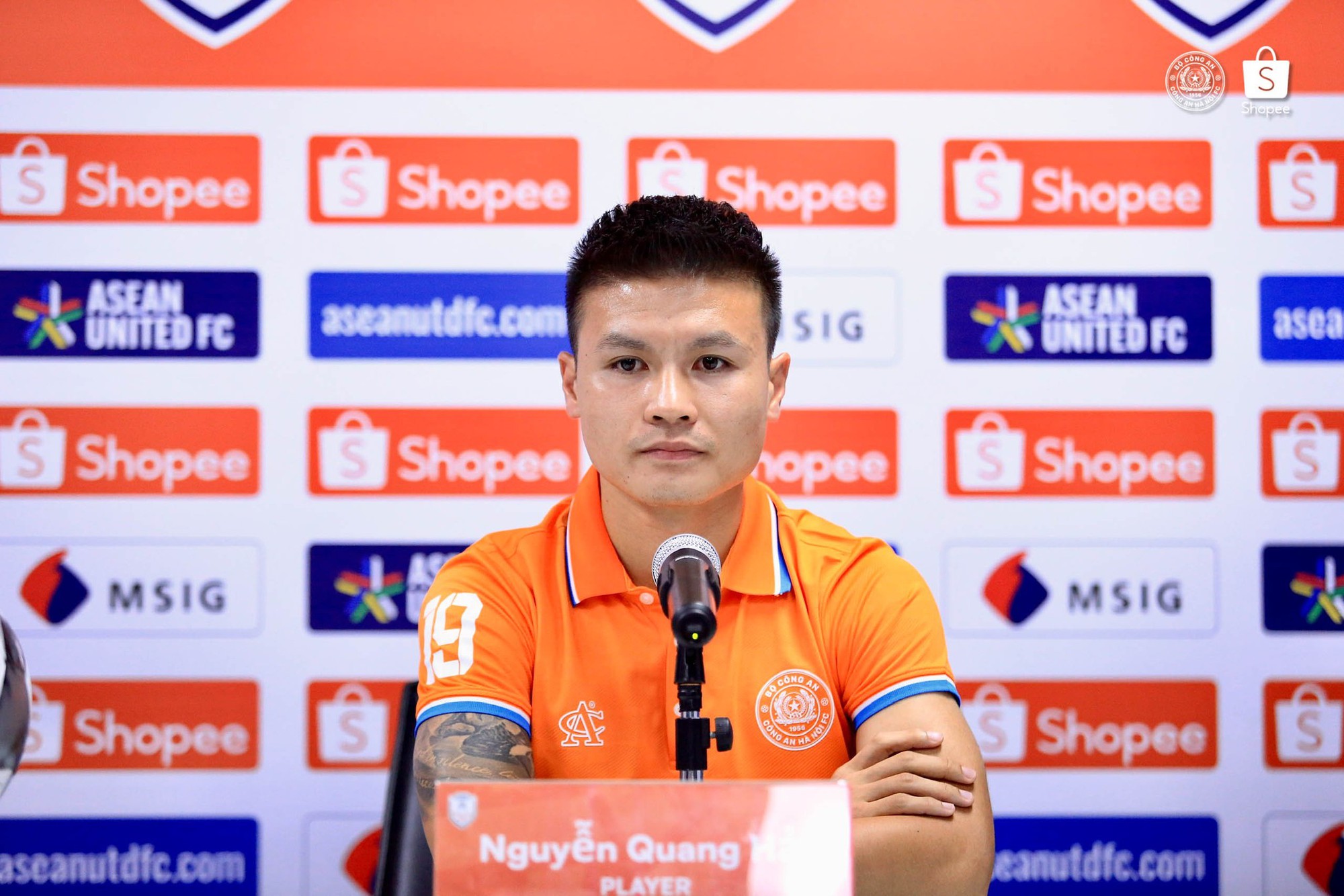 Né Covid-19 ở Thái Lan, Chu Thanh Huyền cổ vũ Quang Hải từ xa vẫn sang chảnh hết nấc, nhà đẹp, món ngon phát mê!- Ảnh 3.