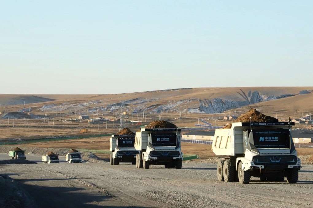 Trung Quốc triển khai đội xe khai khoáng tự hành lớn nhất thế giới, sử dụng công nghệ của Huawei - Ảnh 1. Trung Quốc triển khai đội xe khai khoáng tự hành lớn nhất thế giới, sử dụng công nghệ của Huawei - Ảnh 1.