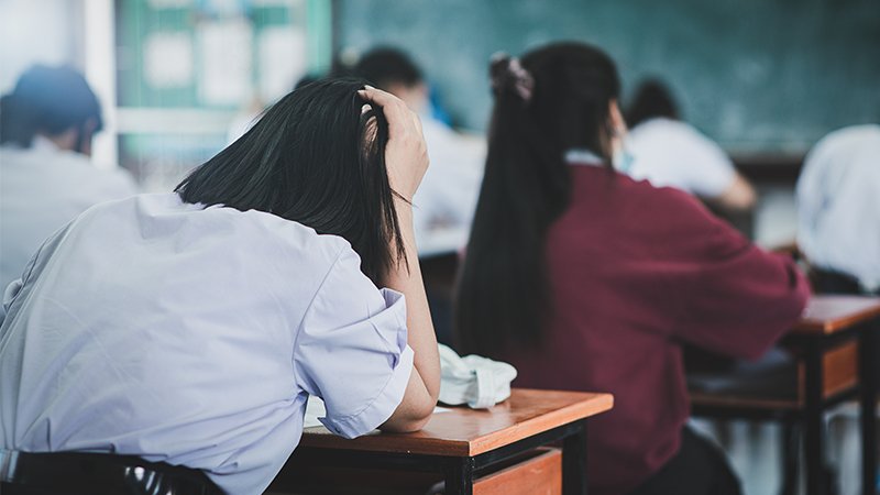 Bỗng một ngày con cái không còn muốn lớn nữa, cha mẹ bàng hoàng nhận ra mình đã vô tình khiến con tụt lùi vì lý do tưởng tốt đẹp: "Muốn tốt cho con"- Ảnh 1. Bỗng một ngày con cái không còn muốn lớn nữa, cha mẹ bàng hoàng nhận ra mình đã vô tình khiến con tụt lùi vì lý do tưởng tốt đẹp: "Muốn tốt cho con"- Ảnh 1.